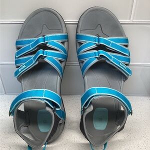Teva Tirra Sandal Size 9